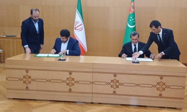 امضای سند همکاری 900 میلیون دلاری میان ایران و ترکمنستان