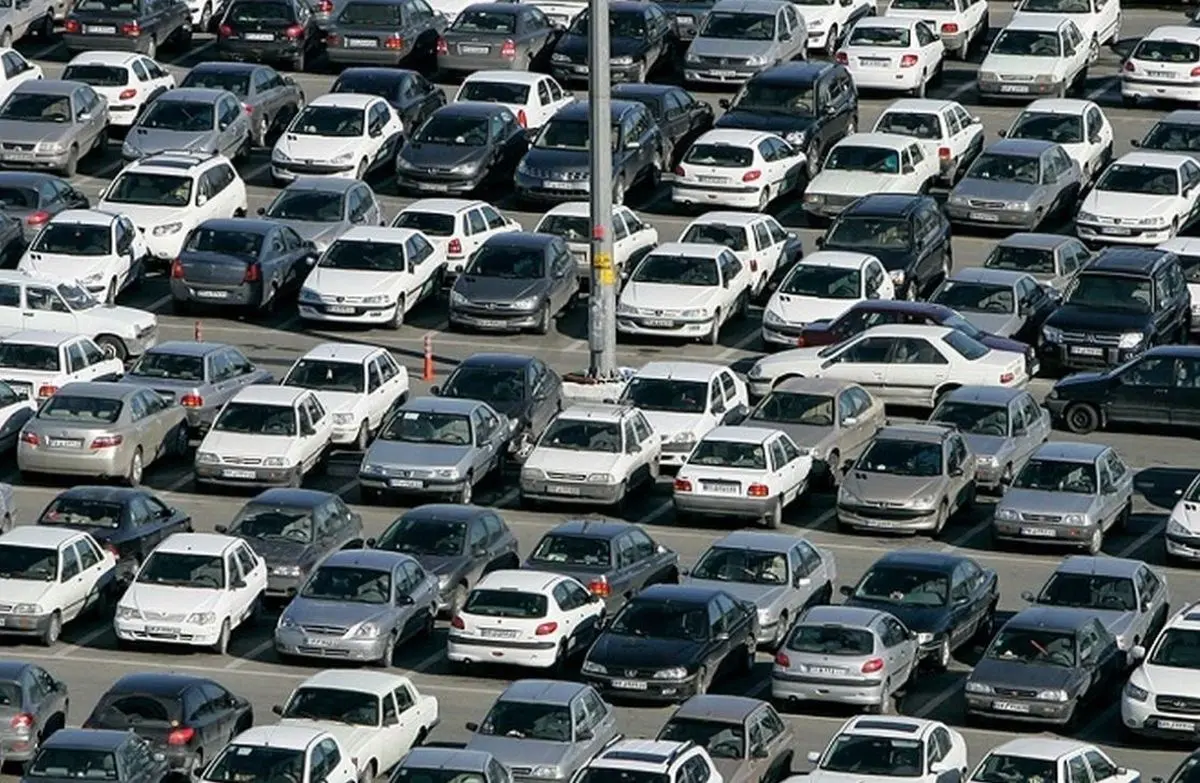 قیمت خودرو ساعتی شد