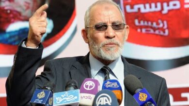 رهبر اخوان المسلمین به اعدام محکوم شد