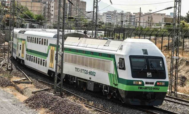 توقف حرکت قطارهای مترو در مسیر تهران به گلشهر