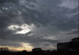آسمان تهران نیمه‌ابری