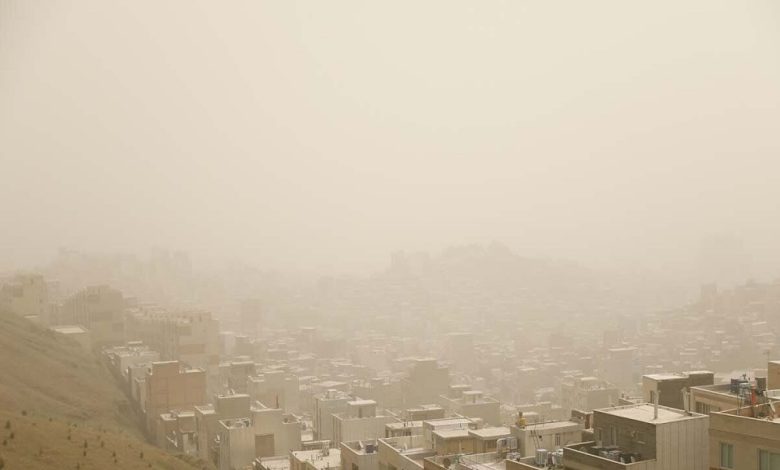 گرد و غبار شدید