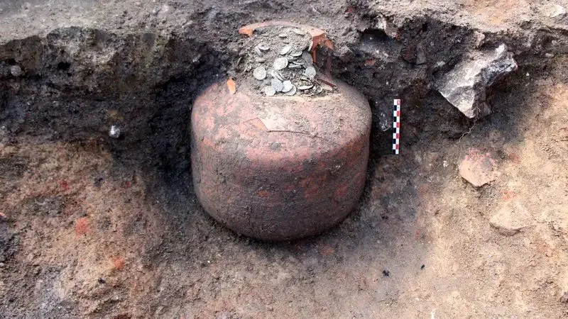 کشف 40 هزار سکه رومی (2)