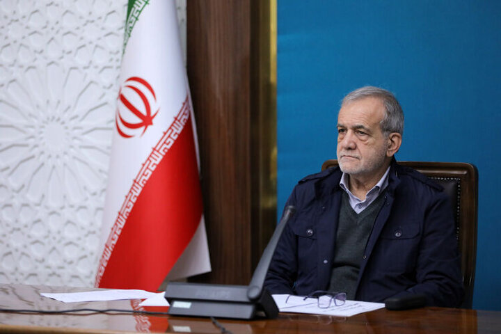 شرمنده ملت ایران هستیم/ حضور مردم بزرگترین پیام به دشمنان