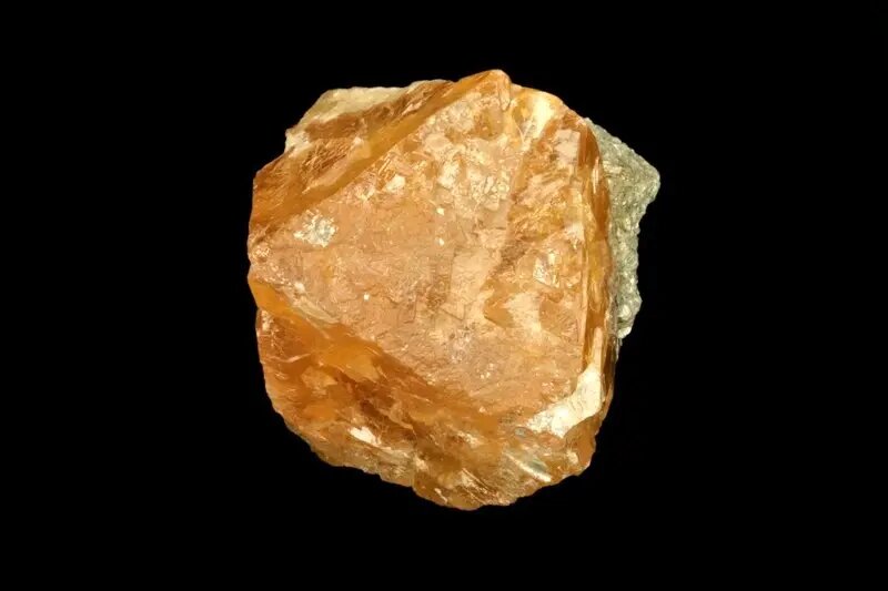 از کریستال‌های غول‌پیکر چه می‌دانید؟