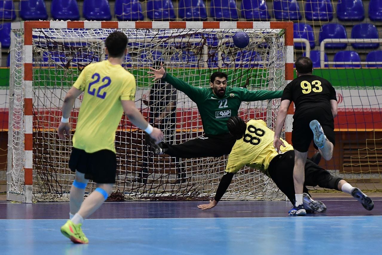 جدال‌های میلی‌متری برای صدرنشینی/ قعرنشینان به دنبال رهایی از سقوط