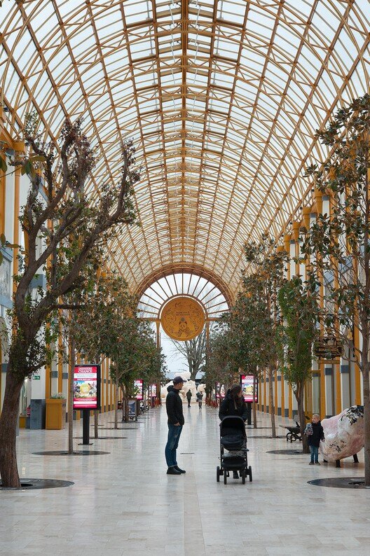 تنوع در فضای عمومی با گلخانه‌های شهری