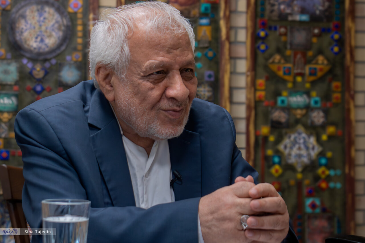 حضرت عباس شب عاشورا با شمر مذاکره کرد/ این آمریکا بود که با ایران قطع رابطه کرد/ آمریکا رئیس جمهور ونزوئلا را مثل راهزن‌های سرگردنه دزدید