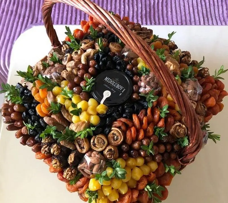 تزیین آجیل، میوه خشک و خشکبار عروس برای نوروز 1405