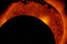 شبیخون ۶ دقیقه‌ای تاریکی به قلب روز | «گرفتگی قرن» در کدام شهرها رخ می‌دهد؟