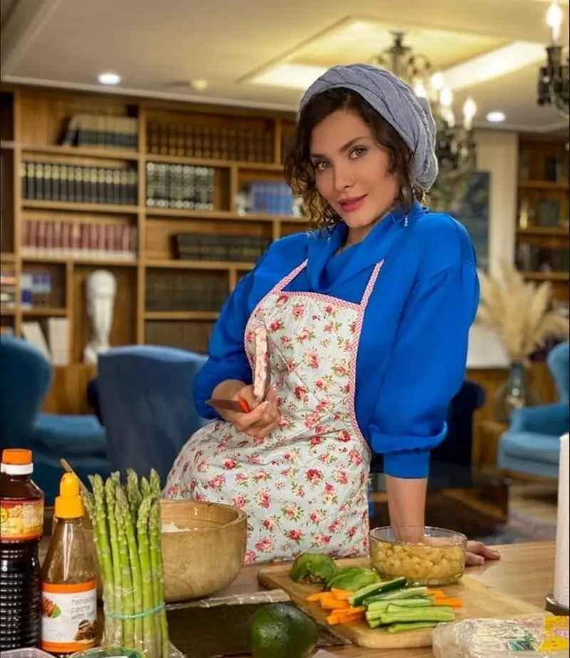 ساناز سعیدی