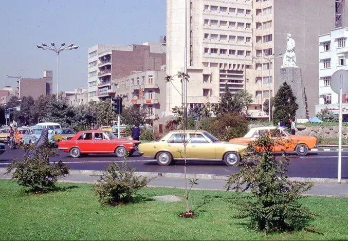 قابهای زیرخاکی از پایتخت را ببینید | تصاویری دلنشین از تهران ۵۰سال پیش