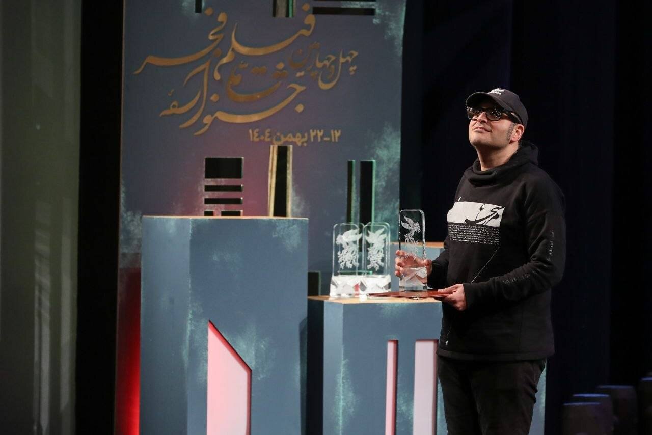 مهدویان باوجود فشارها، تهدیدها و حاشیه‌ها ایستاد