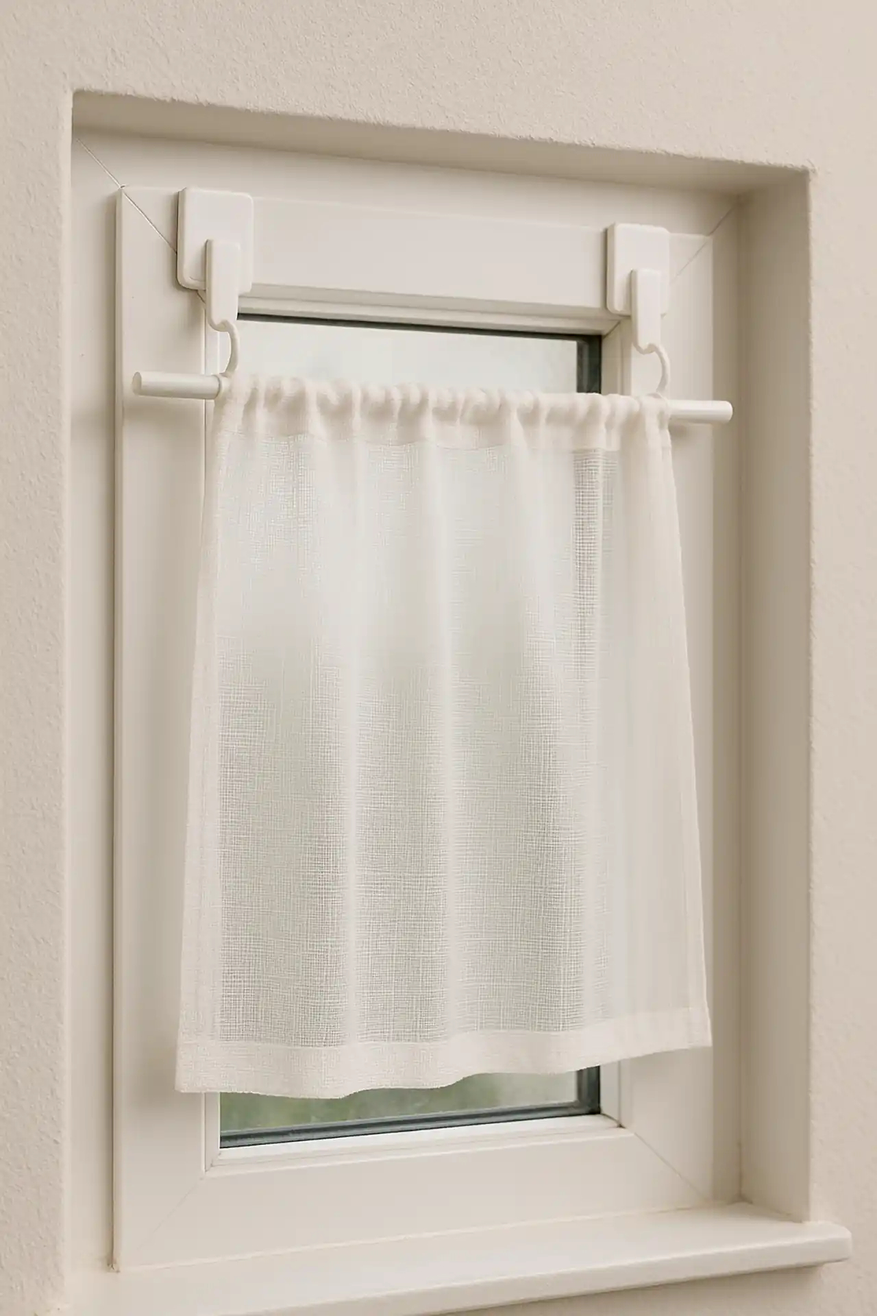 چگونه پرده را بدون چوب پرده نصب کنیم