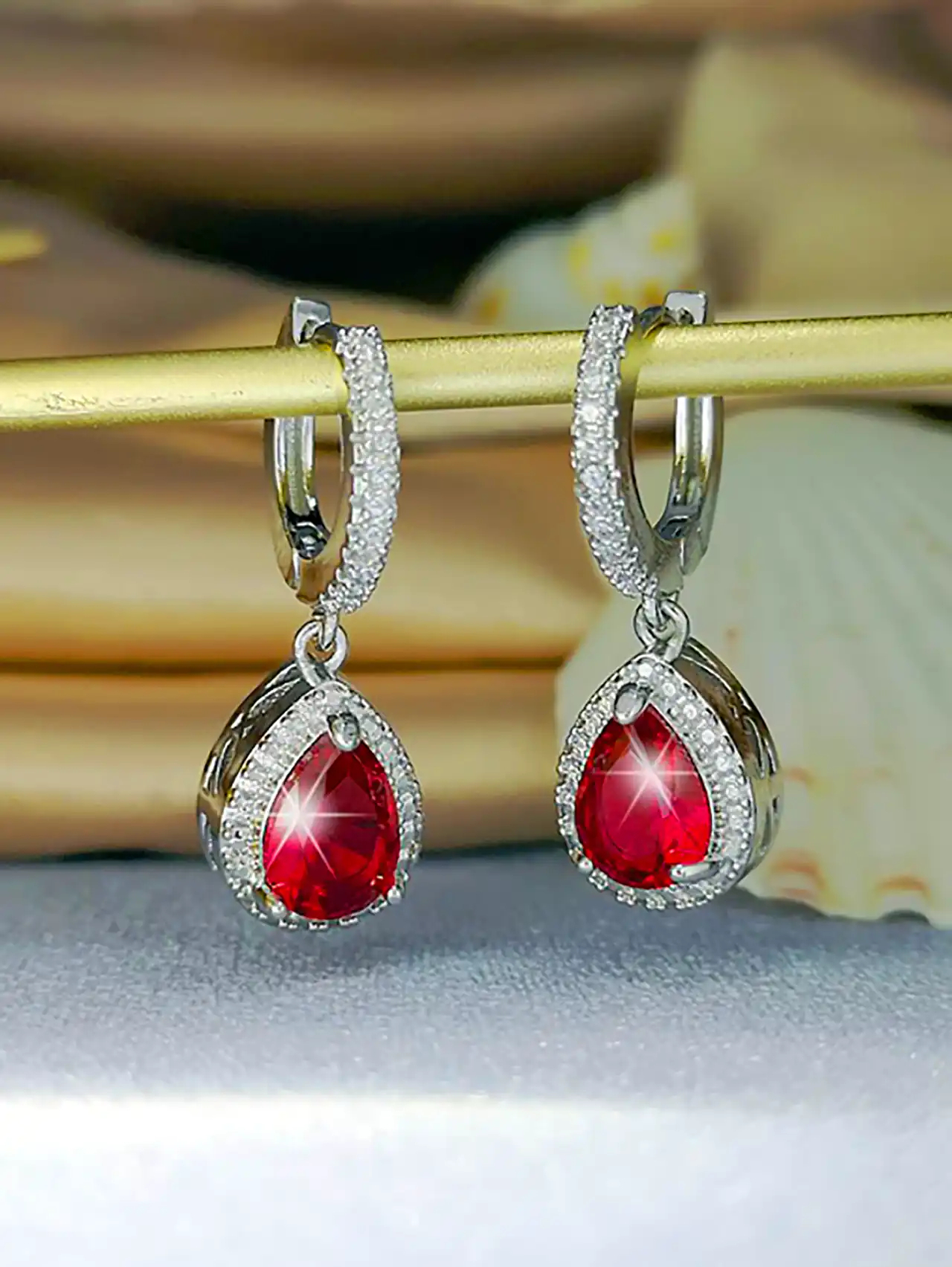 گوشواره زنانه اشکی لوکس 