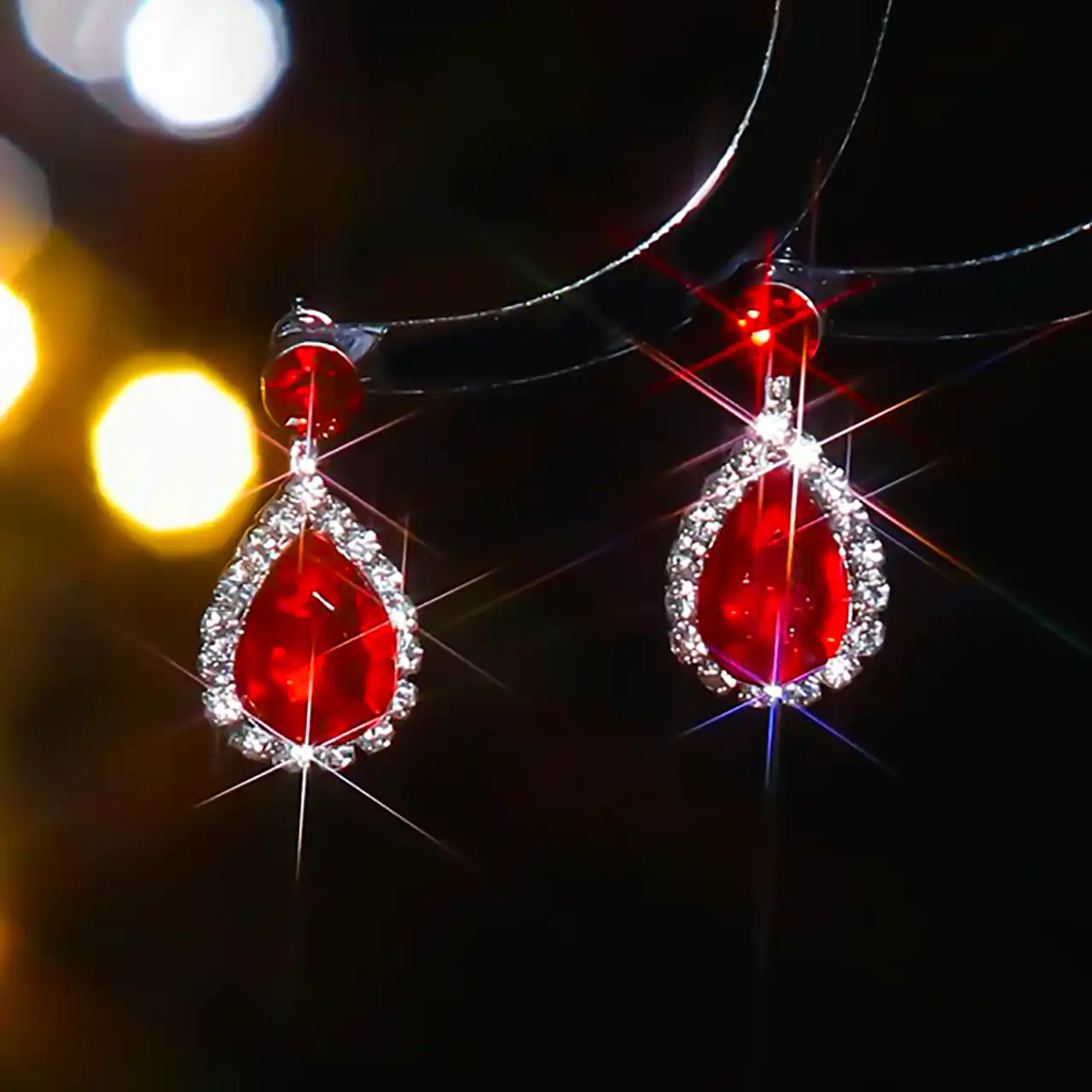 گوشواره زنانه اشکی لوکس 