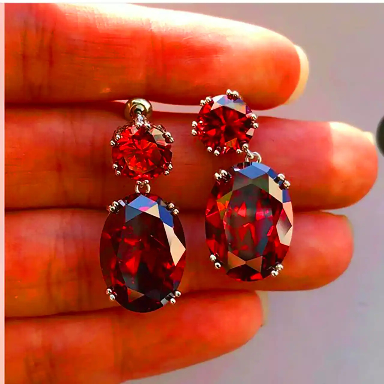 گوشواره زنانه اشکی لوکس 